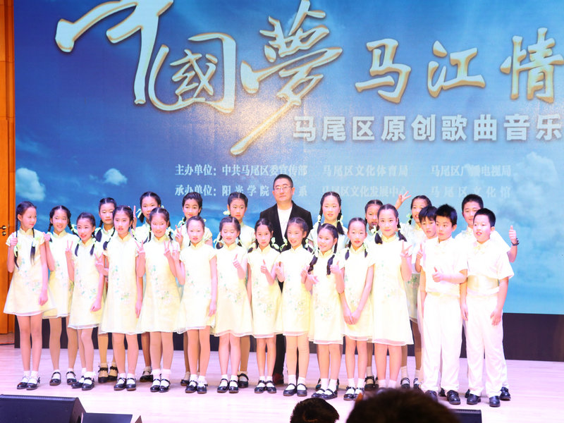 特别的演唱团_副本.JPG