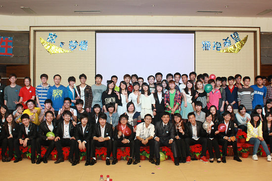 全体学生会合影.JPG