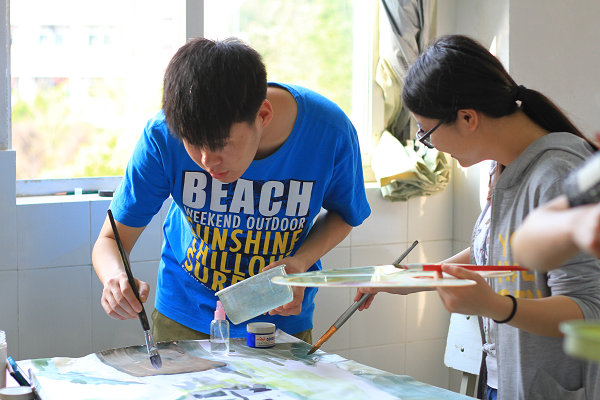 海报比赛现场.JPG