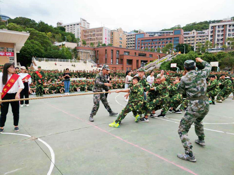 现场呐喊助威_副本.jpg